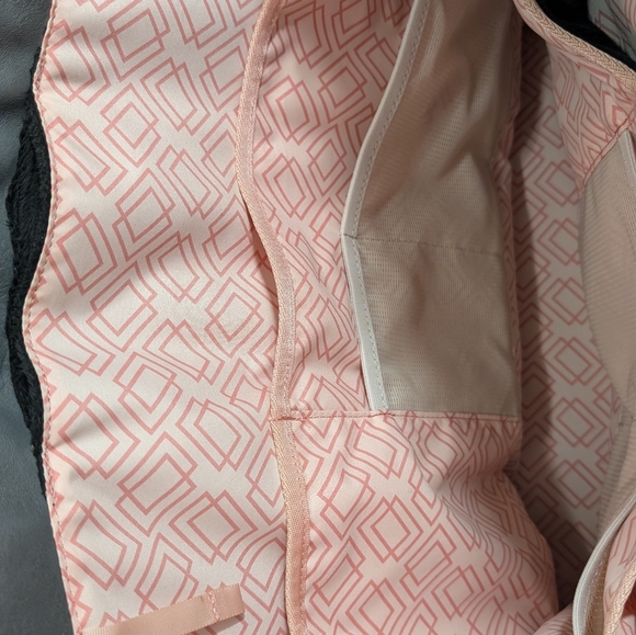 Doubletake Paris Tennis Tote - Picture 13 of 16